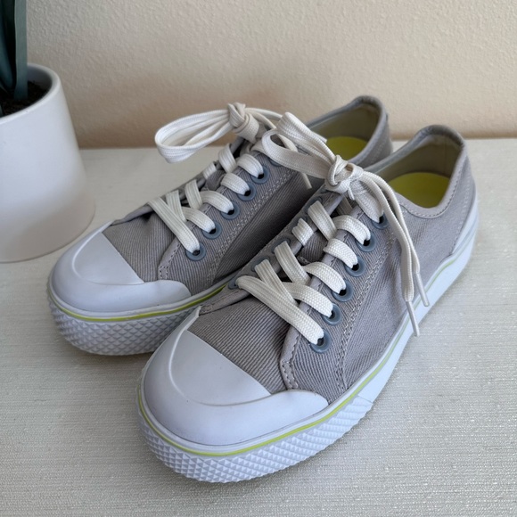 Marc Fisher Blue Rammy Gray Canvas Lace Up Platform Sneakers Women’s 7.5M - Picture 3 of 13